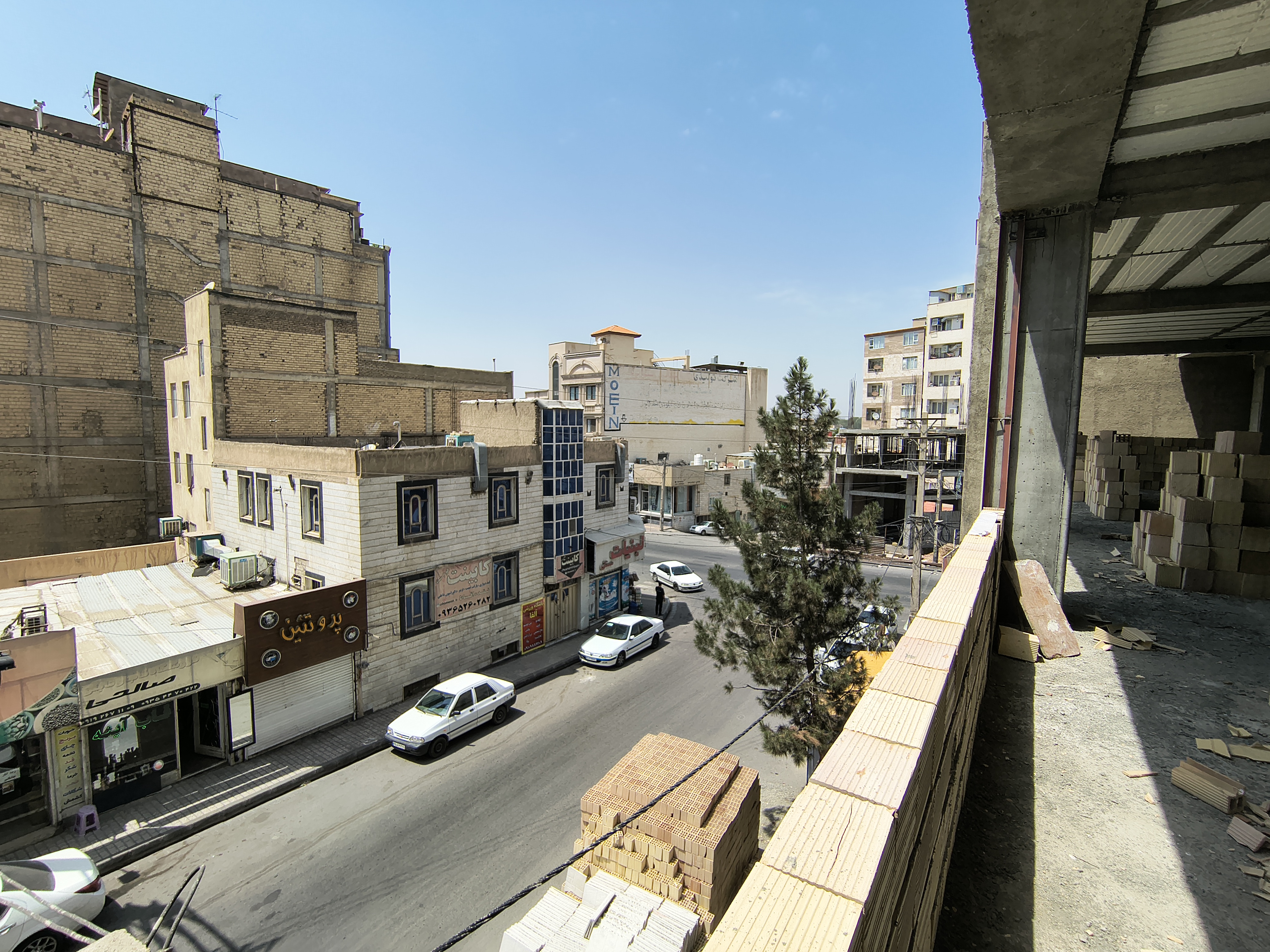 تصویر 2 از مغازه 90 متری خیابان امیرکبیر نبش چهارم