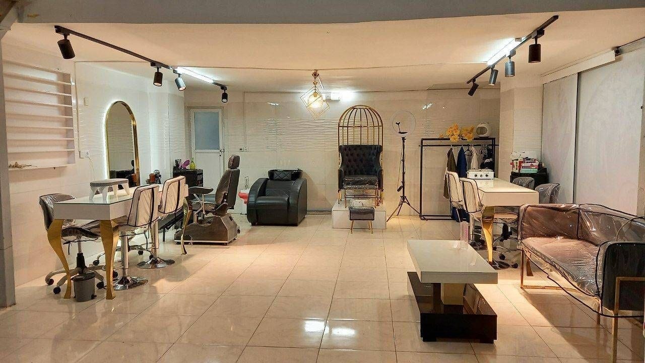 تصویر 2 از مغازه دو نبش ۷۰ متر خیابان عظیمی نبش ظهر